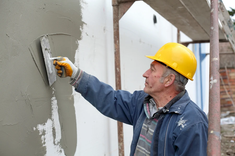 Choosing The Right Stucco Repair Painter For Your Project in El Monte, CA